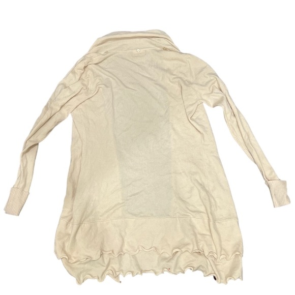 Rene Derhy cream cardigan with button detail - Picture 2 of 9